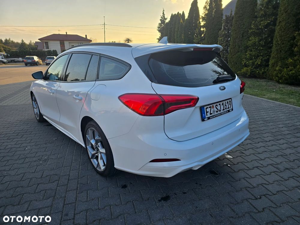 Ford Focus SW 2.0 EcoBlue ST - 9