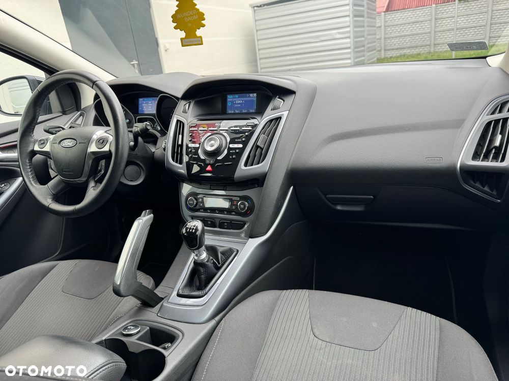 Ford Focus 1.6 EcoBoost Titanium - 13