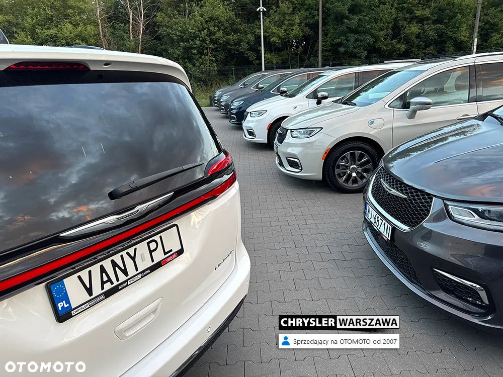 Chrysler Pacifica - 38
