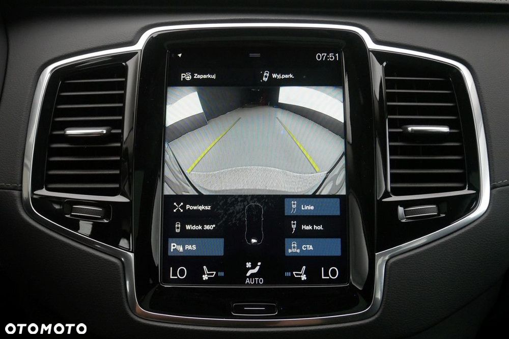 Volvo XC 90 - 25