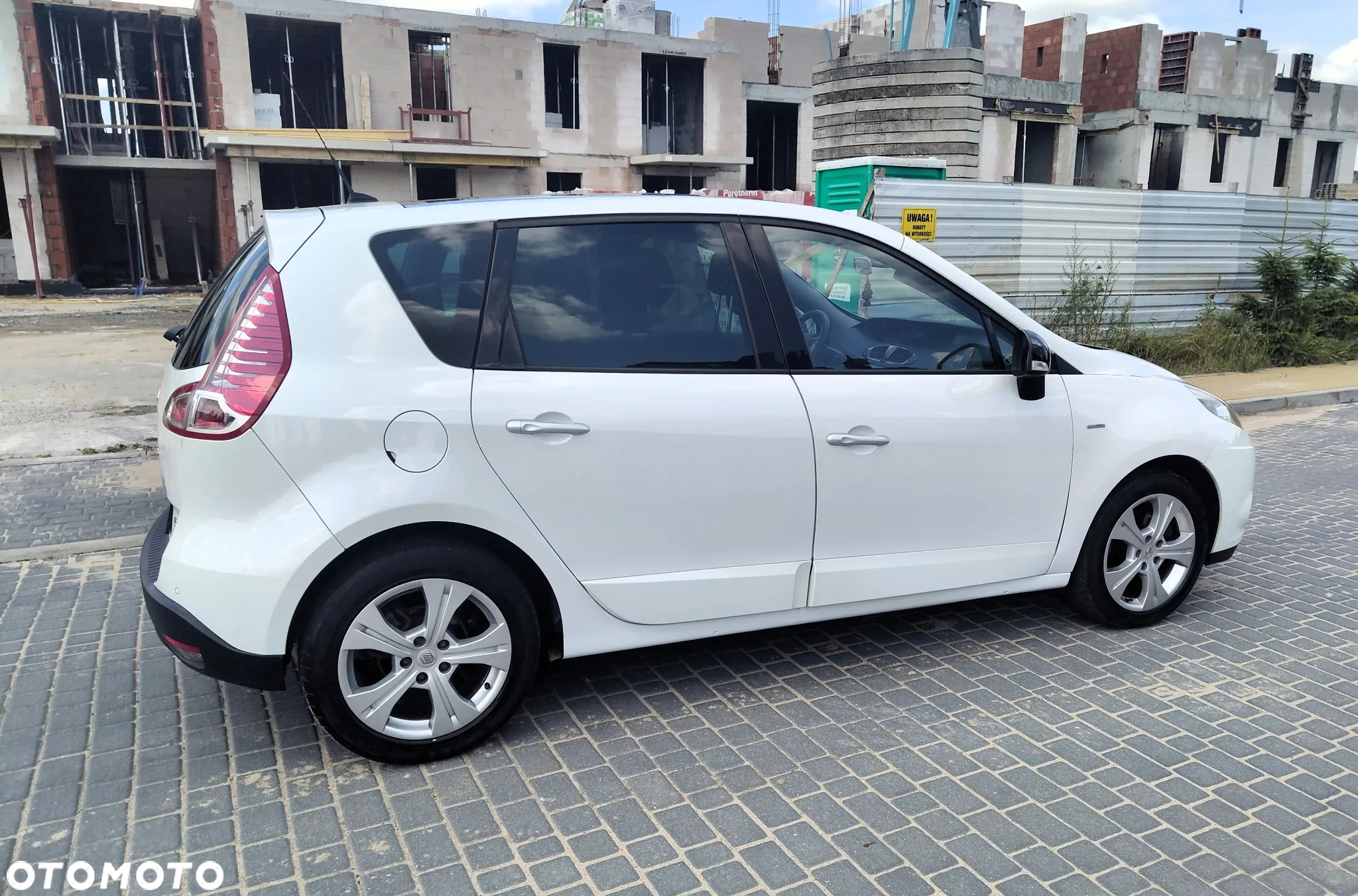 Renault Scenic TCe 130 Bose Edition - 8