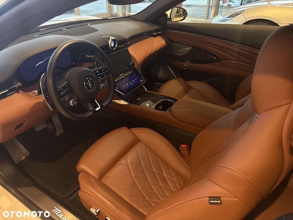 Maserati GranTurismo - 8