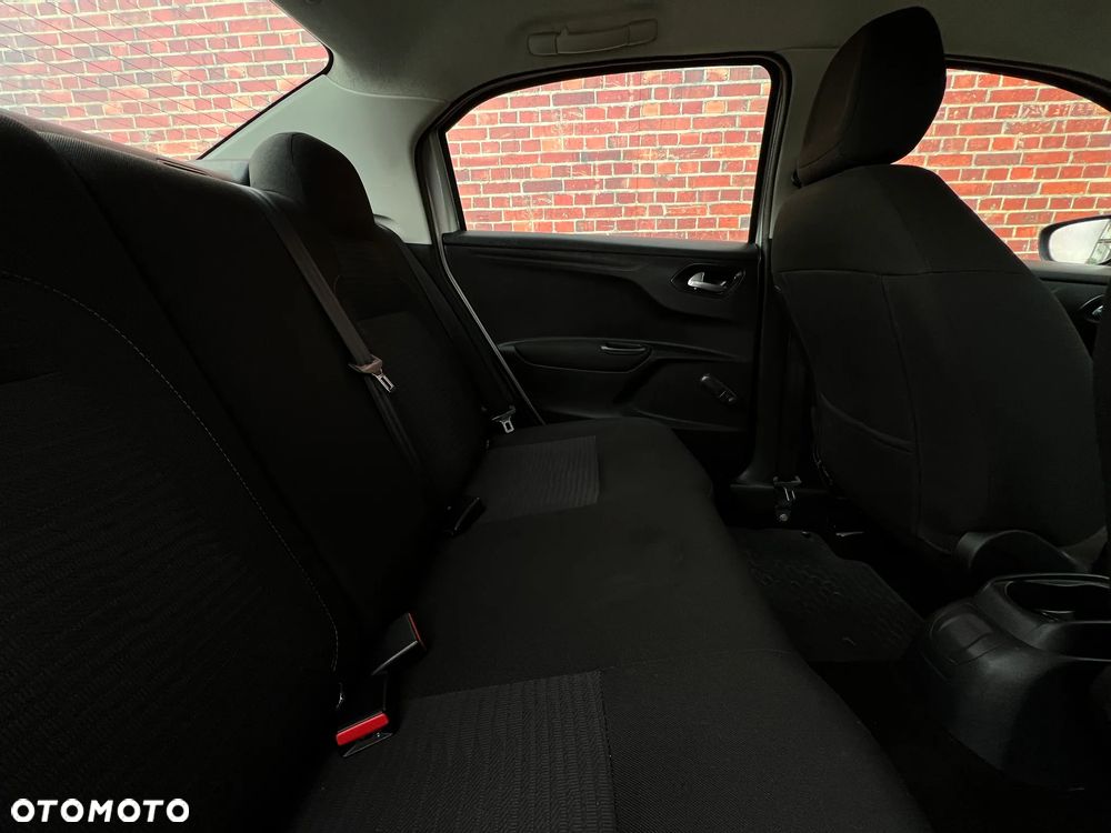 Peugeot 301 - 19