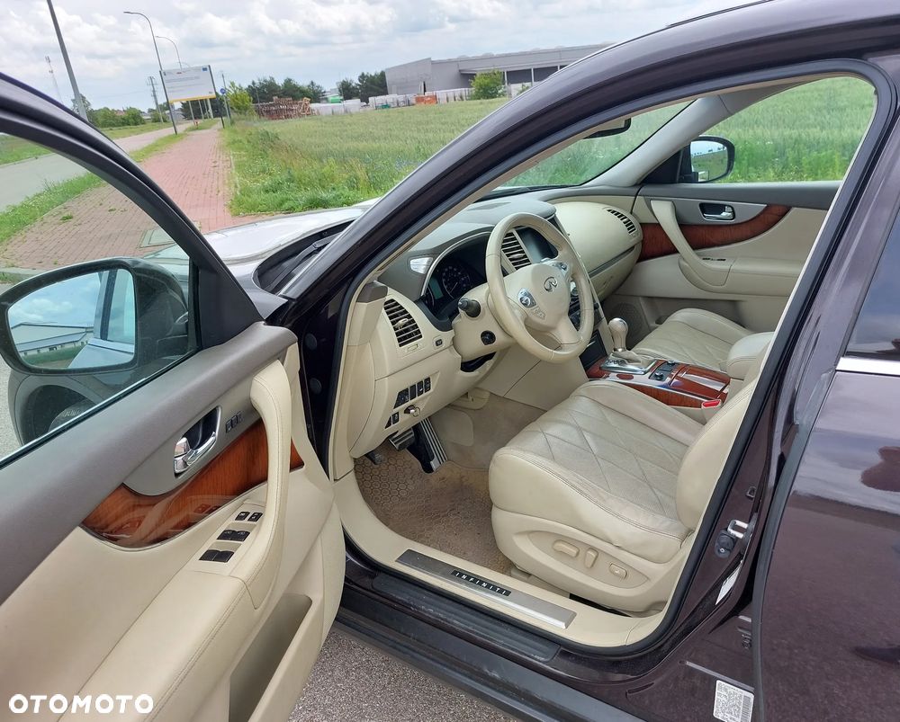 Infiniti FX - 6