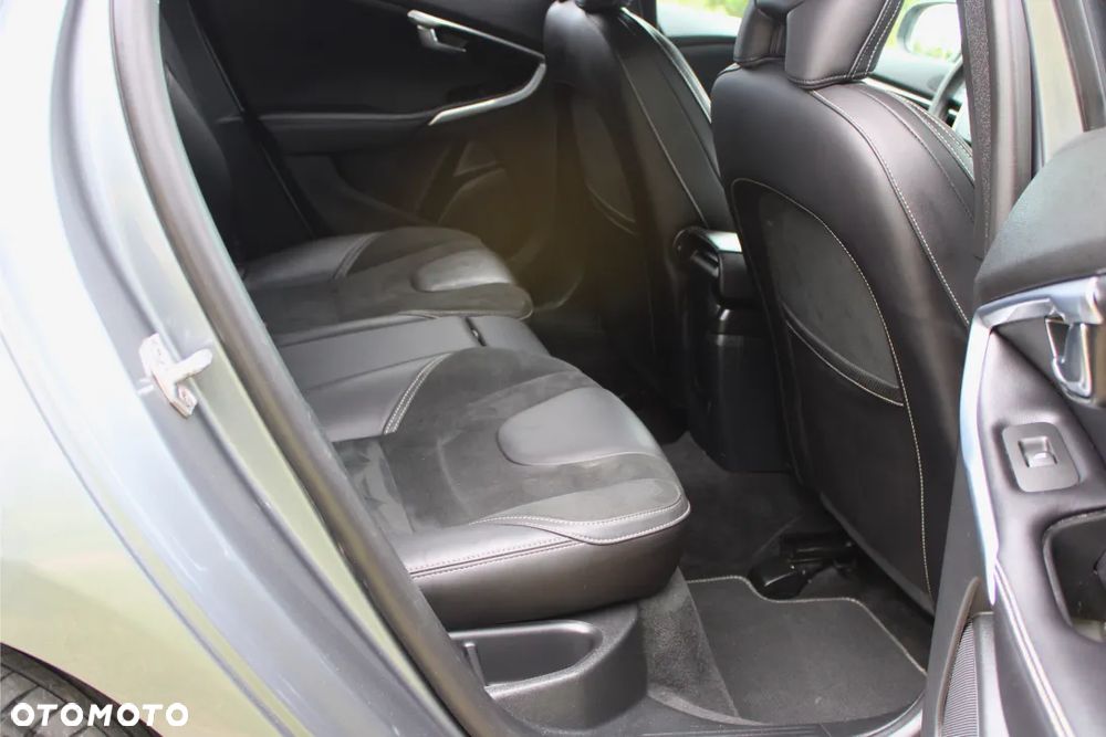 Volvo V40 D3 Drive-E R-Design Momentum - 22