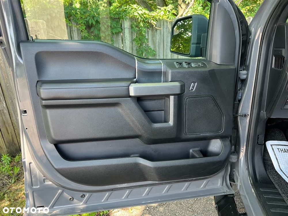 Ford F150 - 18