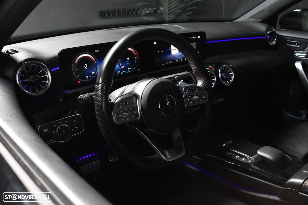Mercedes-Benz A 250 e 8G-DCT AMG Line - 18