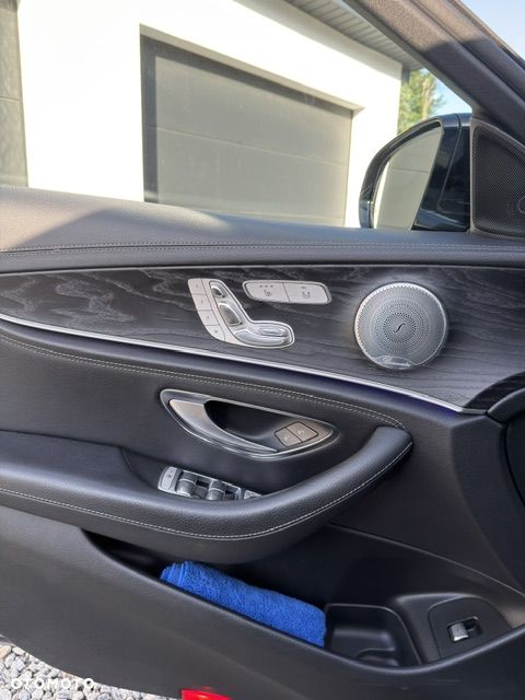 Mercedes-Benz Klasa E 220 d 4-Matic 9G-TRONIC - 11