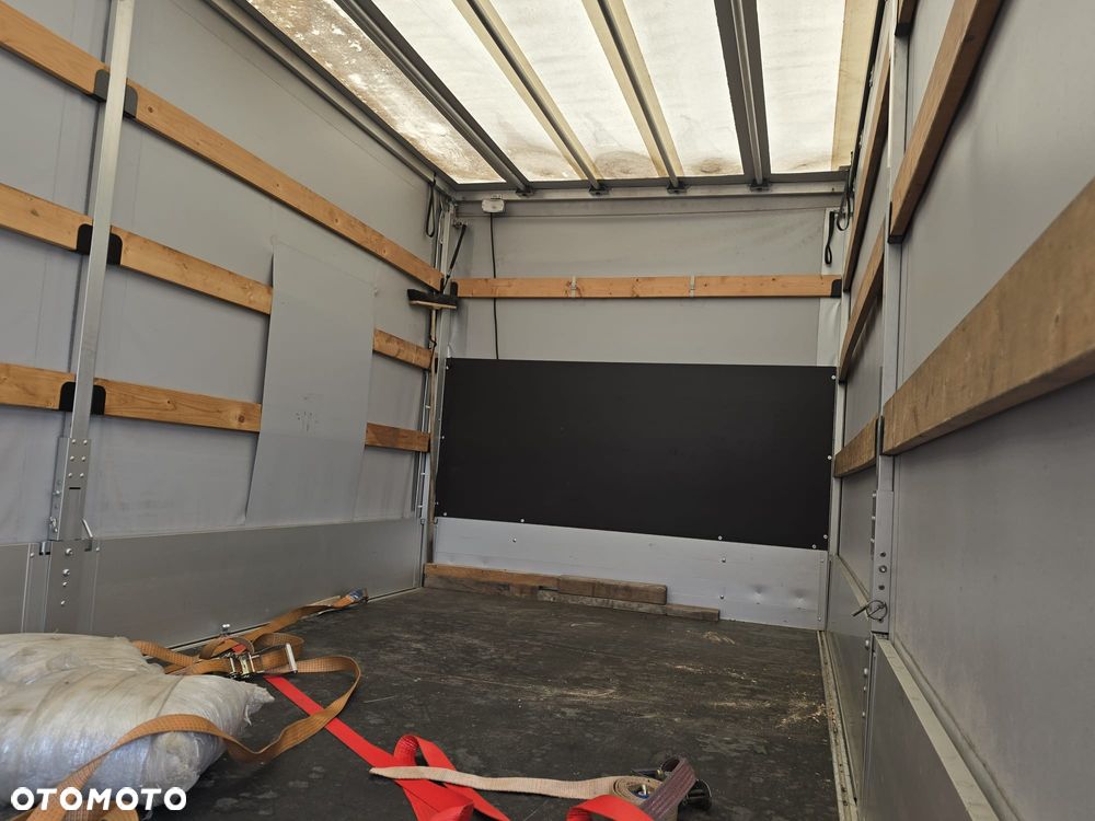 Volkswagen Crafter - 20