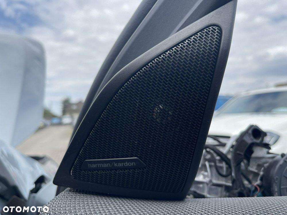 BMW X3 xDrive20 mHEV - 16