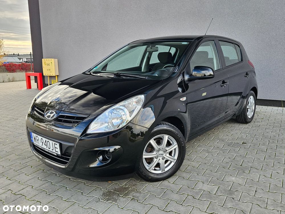 Hyundai i20 - 20