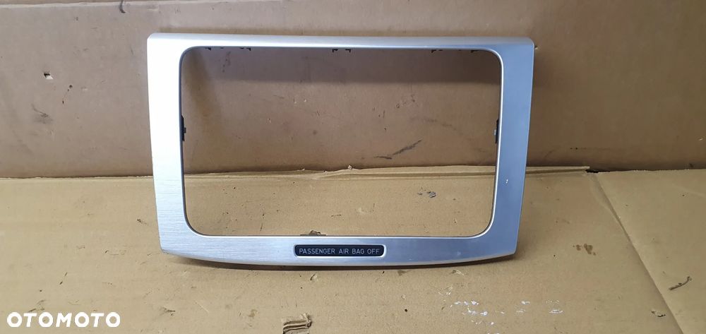 Ramka radia konsoli dekor VW Passat B6 3C0858069P - 1