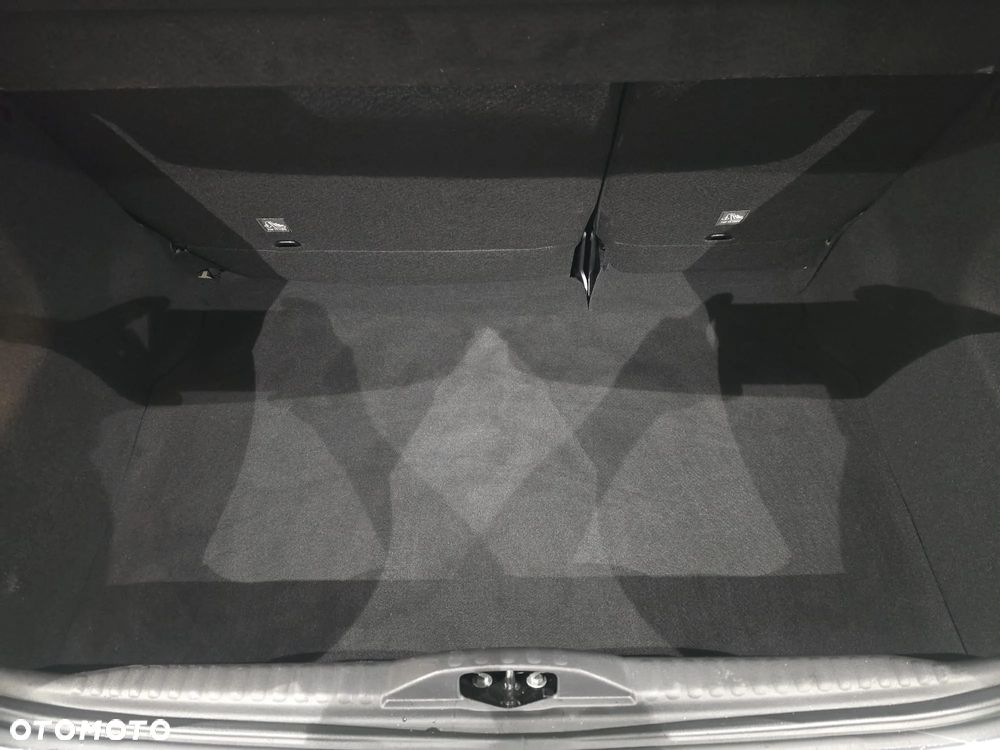 Citroën C3 1.2 PureTech Shine EAT6 - 8