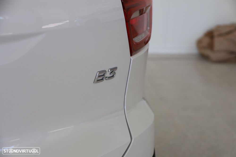 Volvo XC 40 2.0 B3 Core - 26