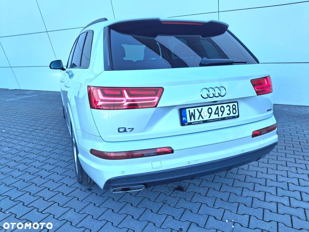 Audi Q7 3.0 TDI ultra Quattro Tiptronic - 17