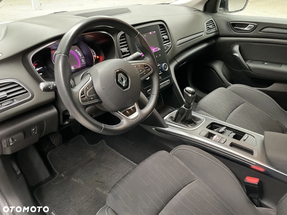Renault Megane 1.3 TCe FAP Limited - 10