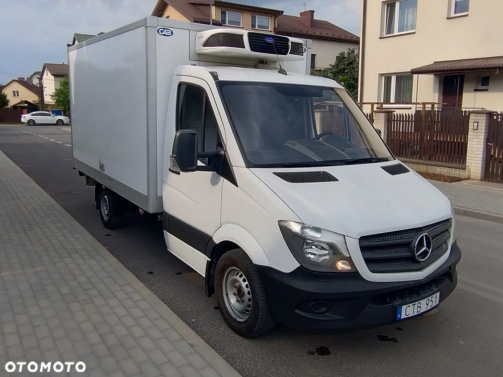 Mercedes-Benz Sprinter - 2