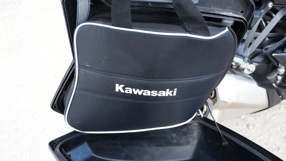 Kawasaki Ninja 1000 SX - 13