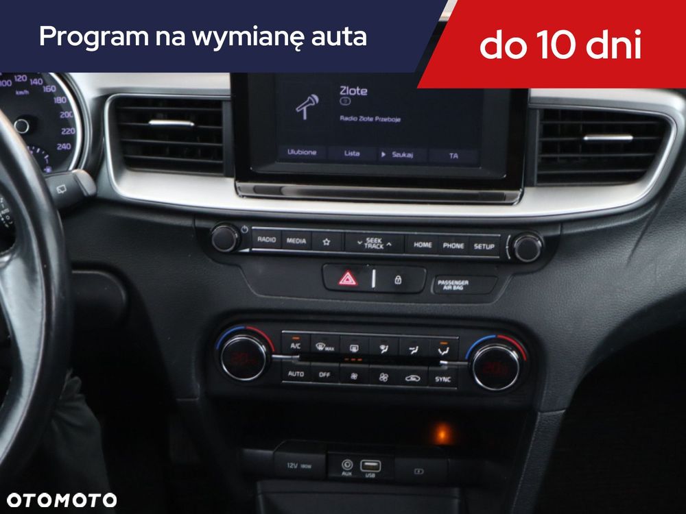 Kia Ceed - 15