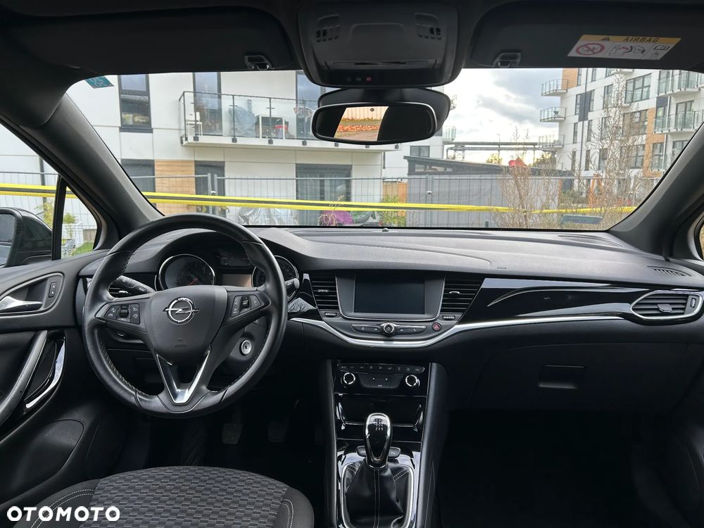 Opel Astra V 1.4 T Dynamic - 14