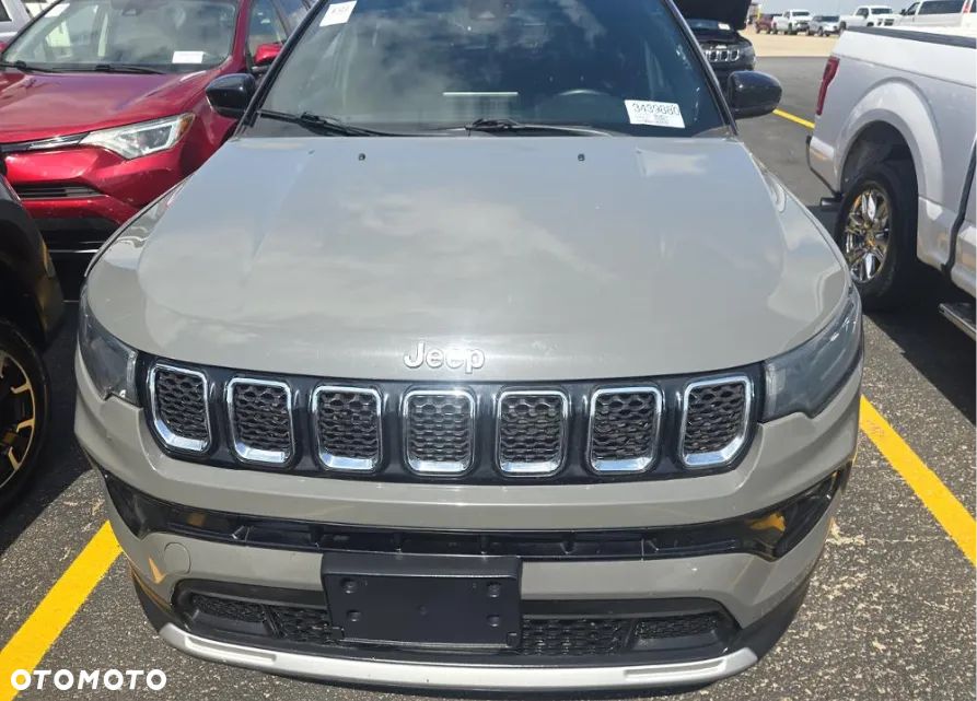 Jeep Compass - 3