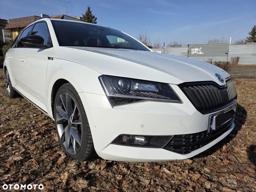 Skoda Superb 2.0 TDI Sportline DSG - 12