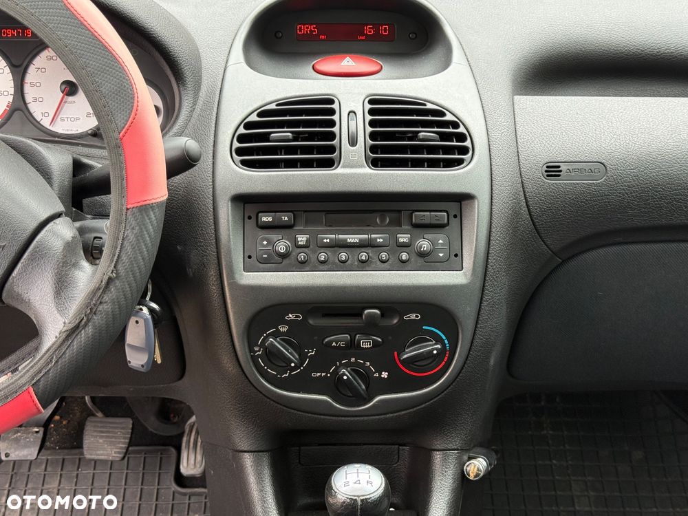 Peugeot 206 1.1 XR Presence - 15