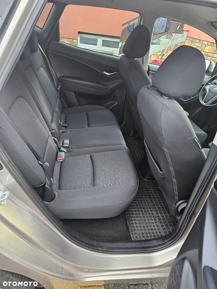Hyundai ix20 1.6 Classic + - 14