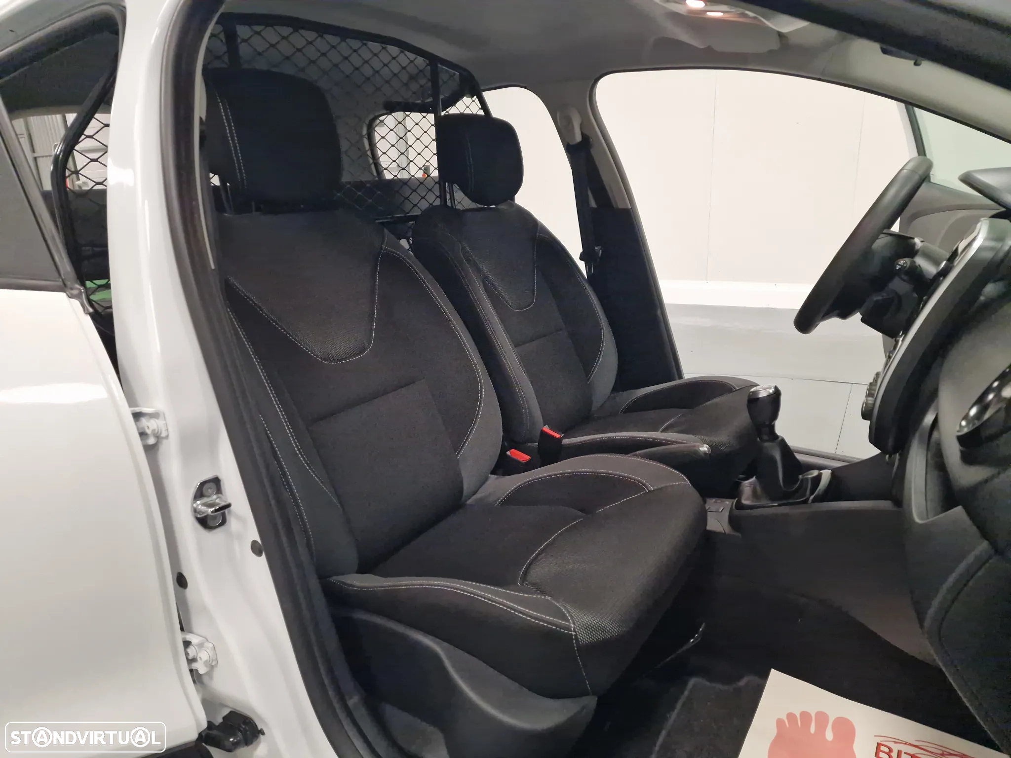Renault CLIO SOCIETE 1.5DCI 90CV ZEN GPS IVA DEDUTIVEL - 38