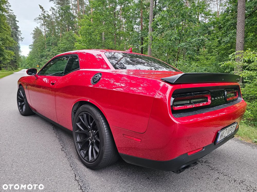 Dodge Challenger - 3