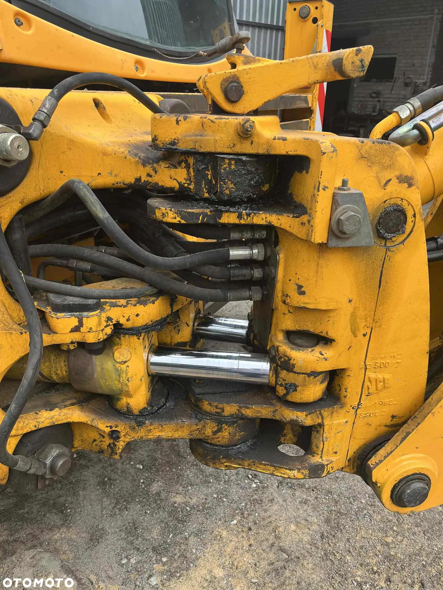 JCB 3CX - 14