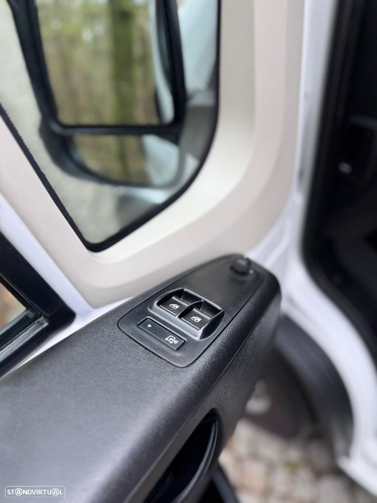 Peugeot Boxer 2.2 BlueHDi 435 L4H3 Premium - 17