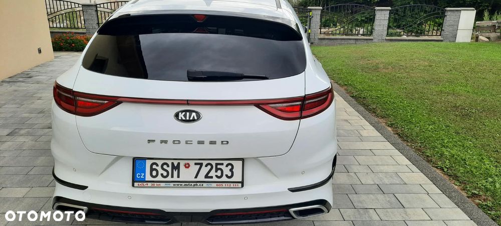 Kia ProCeed - 4