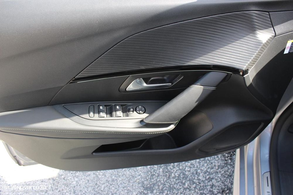 Peugeot e-208 50 kWh GT Line - 16