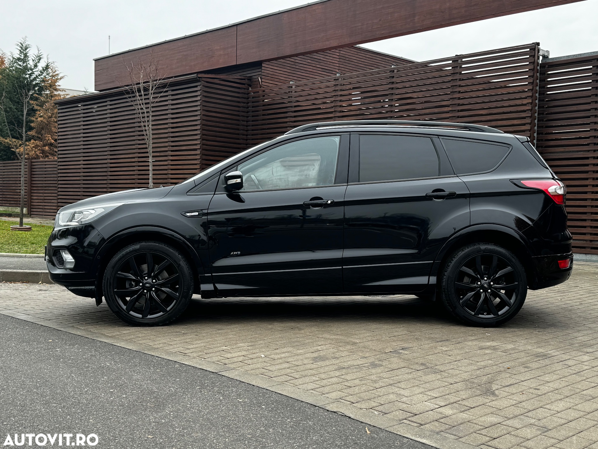 Ford Kuga 2.0 TDCi 4x4 Aut. ST-Line - 5