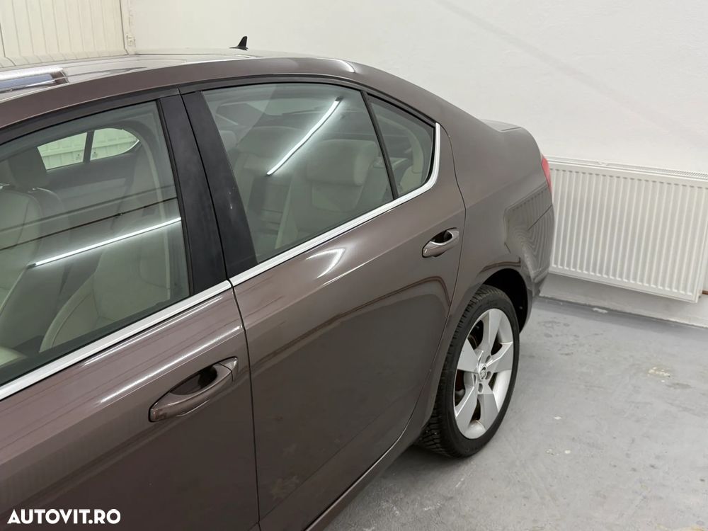 Skoda Octavia 1.6 TDI ELEGANCE DSG - 30