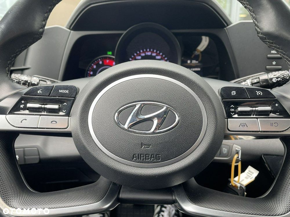Hyundai Elantra - 15