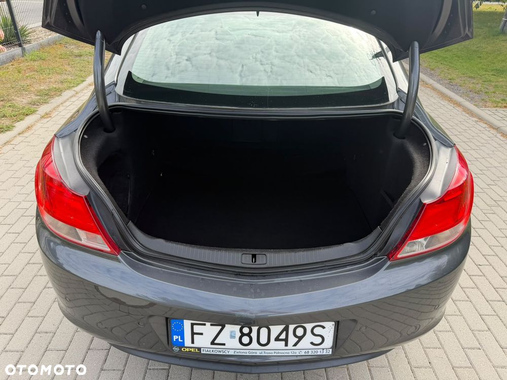 Opel Insignia - 10