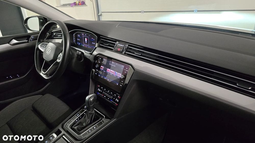 Volkswagen Passat - 18