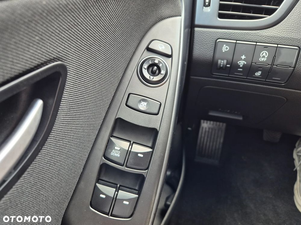 Hyundai i30 i30cw 1.6 CRDi Intro Edition - 7