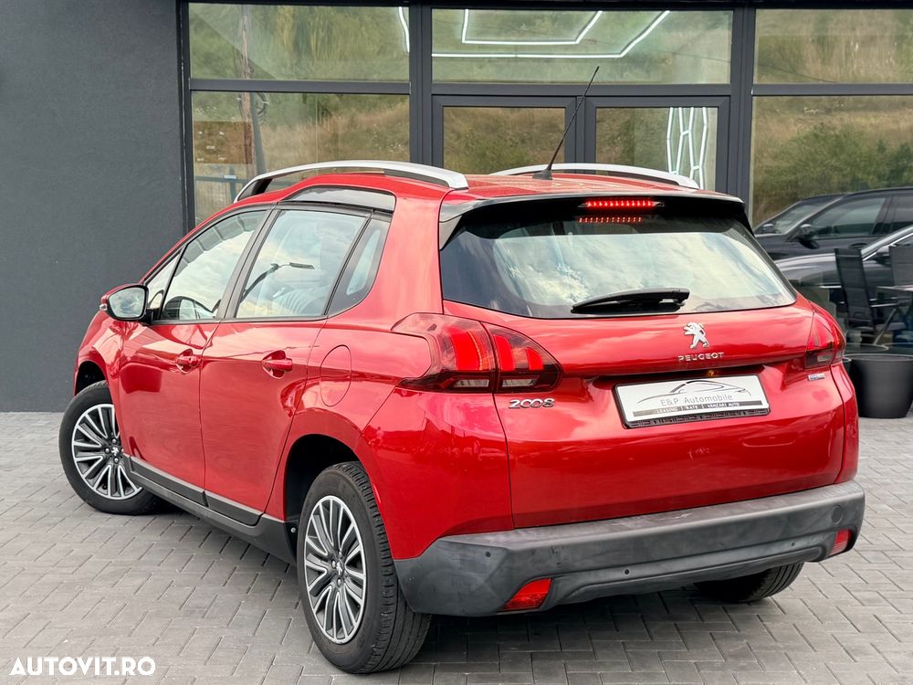 Peugeot 2008 PureTech 110 Style - 12