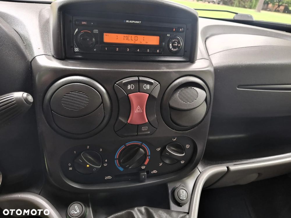 Fiat Doblo 1.4 8V Family - 17