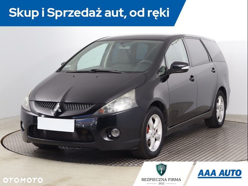 Mitsubishi Grandis - 2