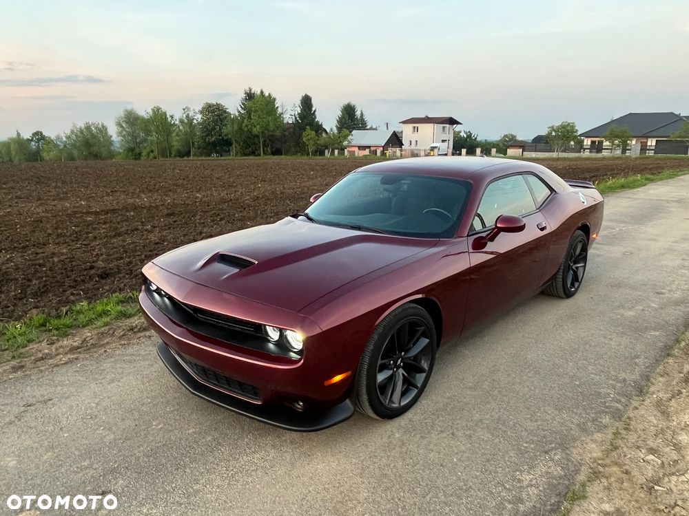 Dodge Challenger - 10