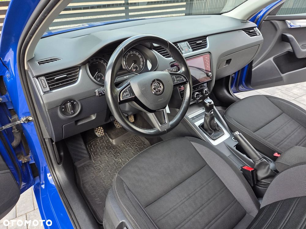 Skoda Octavia 1.6 TDI SCR Clever - 32