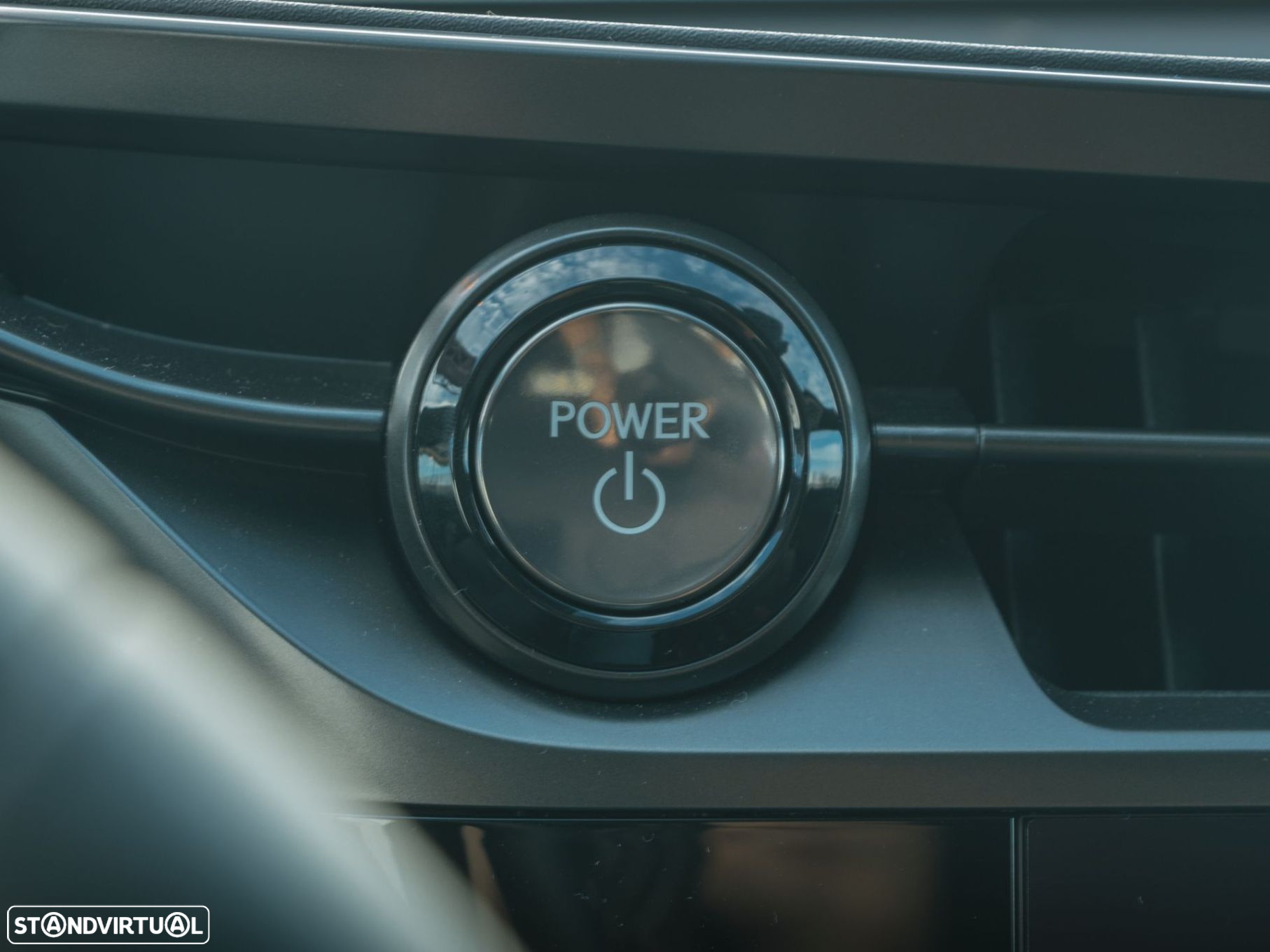 Lexus RZ 450e Executive Plus - 31