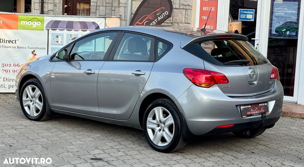 Opel Astra - 3