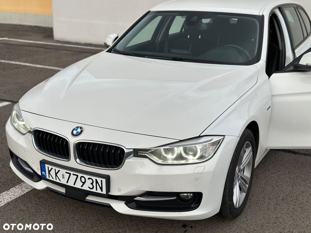 BMW Seria 3 320d Touring xDrive Sport Line - 9