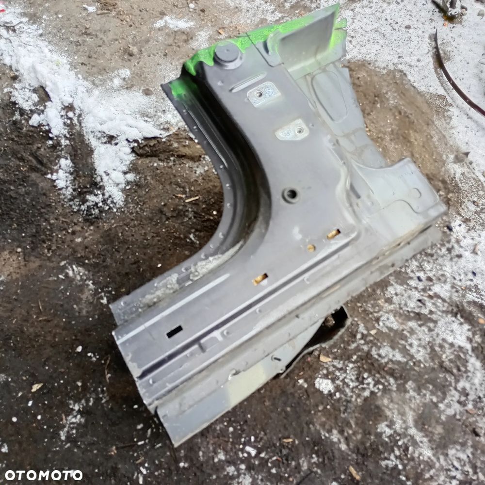 Próg prawy jeep grand Cherokee wk2 - 3