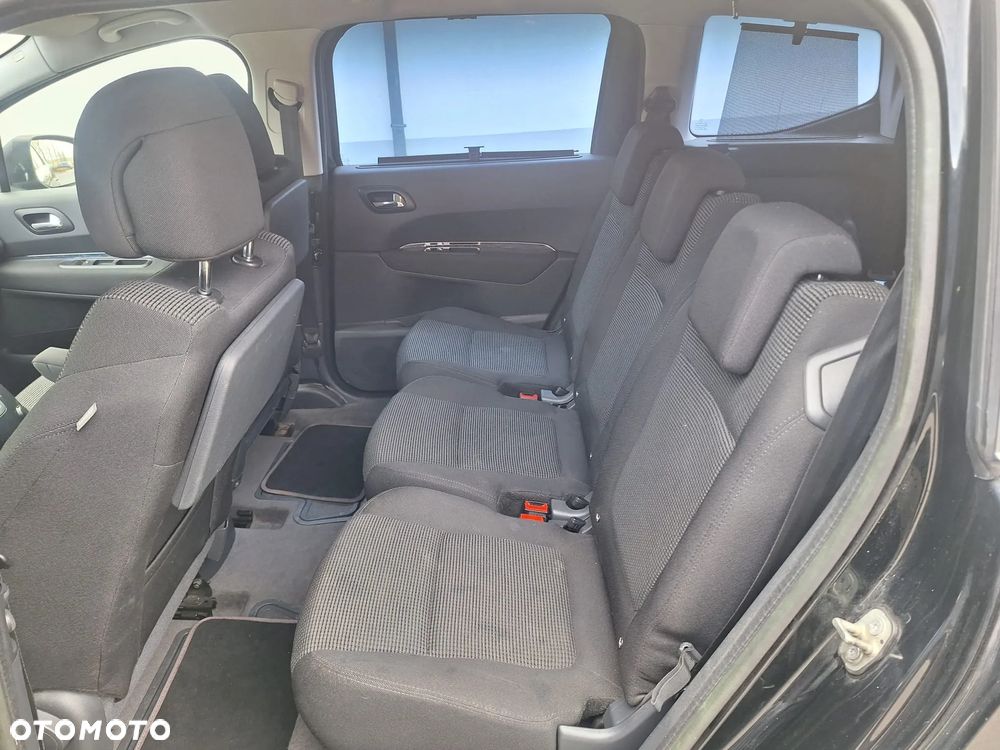 Peugeot 5008 155 THP Family Plus - 24